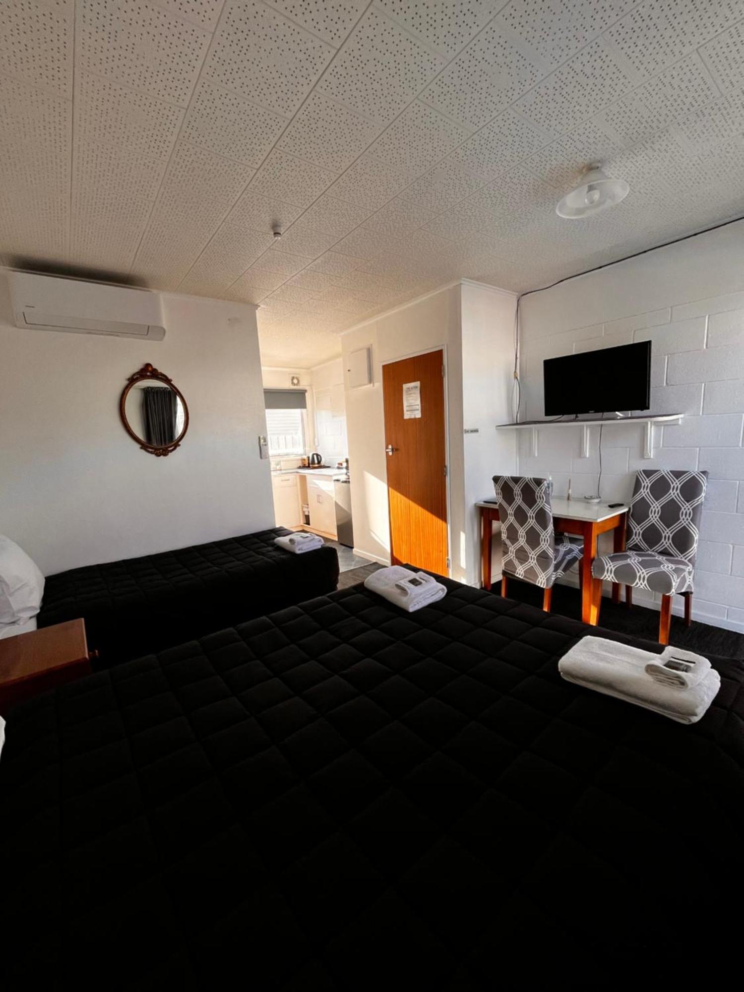 Brooklyne Motel Sanson Экстерьер фото
