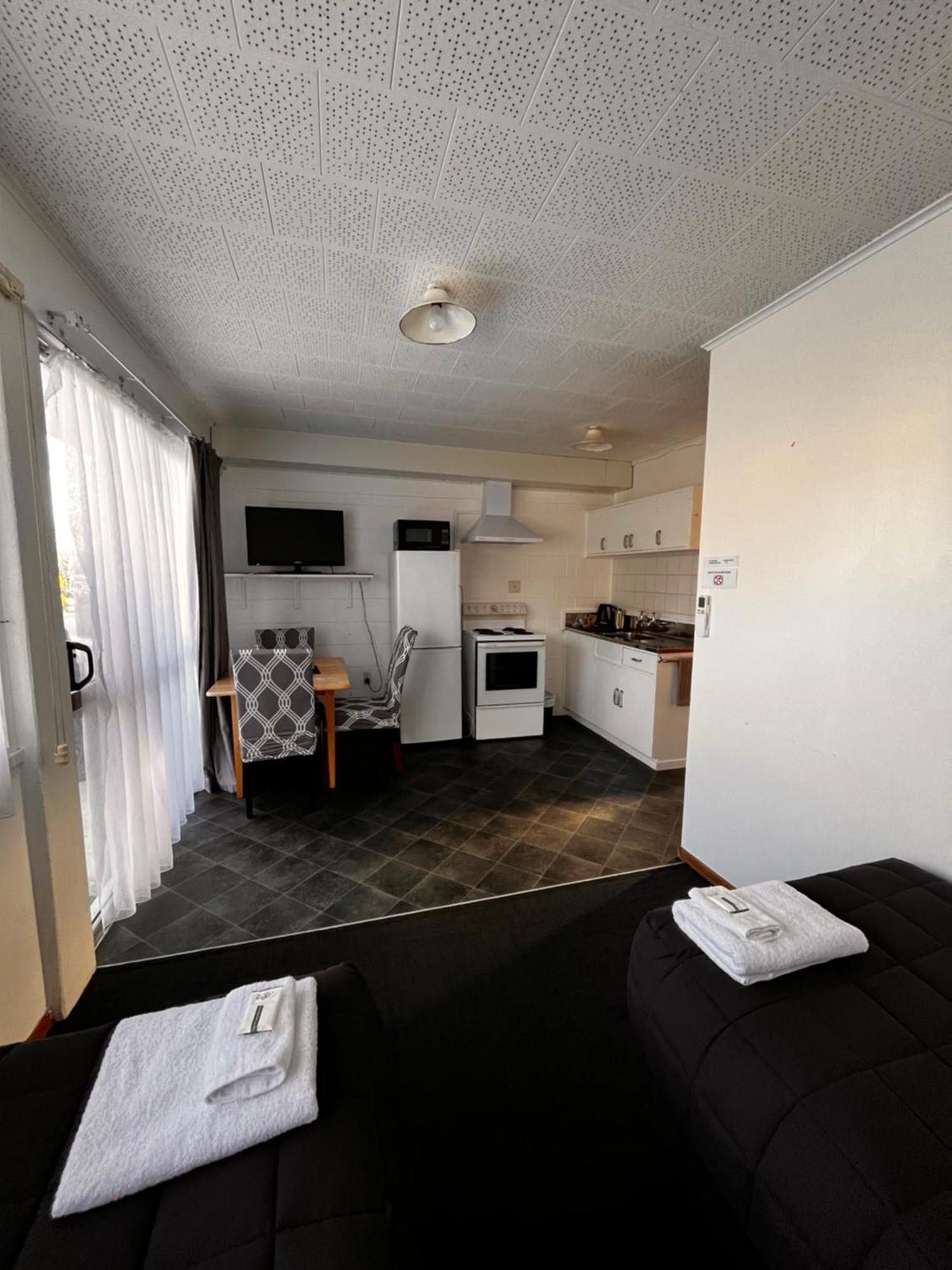 Brooklyne Motel Sanson Экстерьер фото
