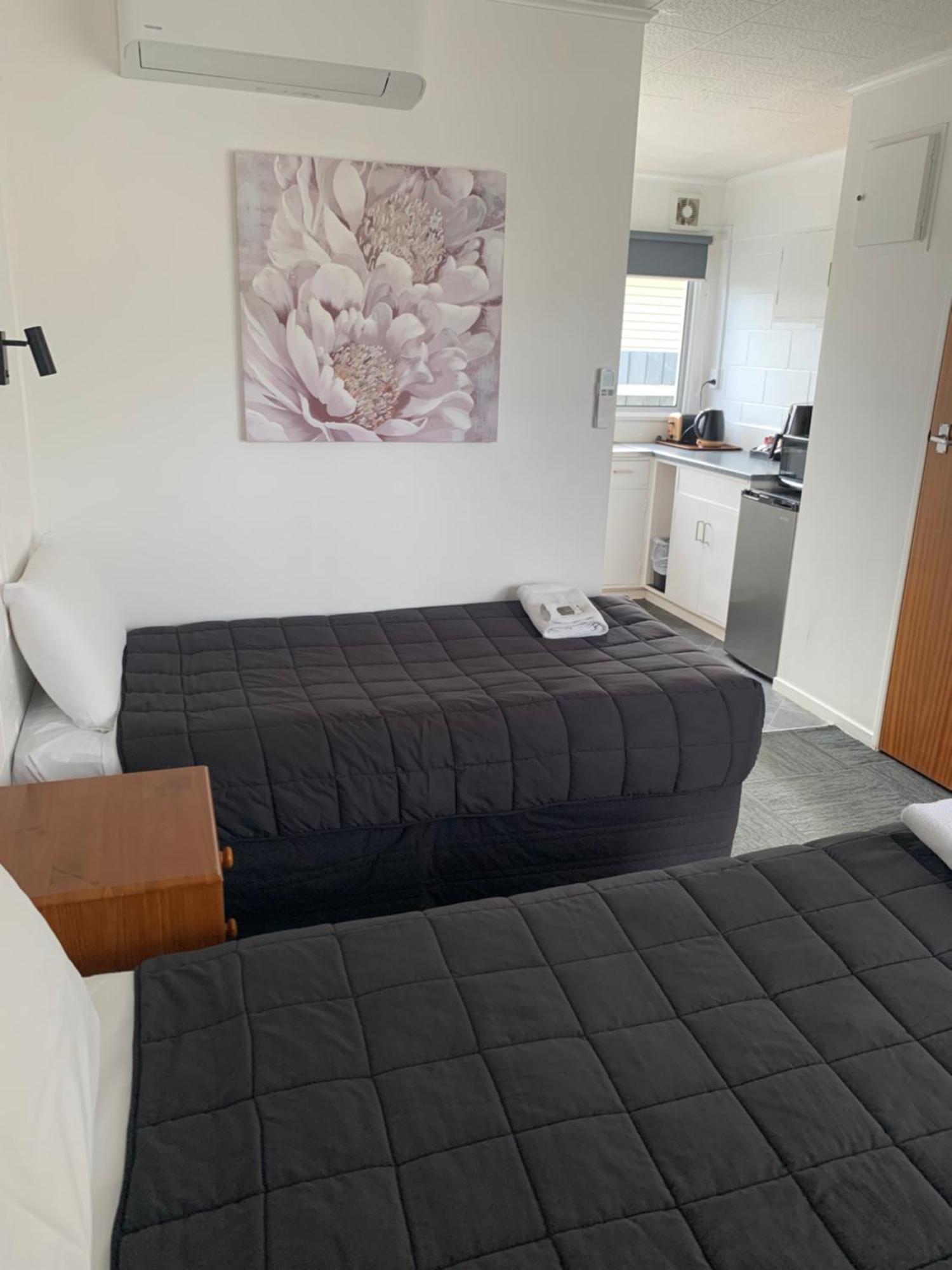 Brooklyne Motel Sanson Экстерьер фото